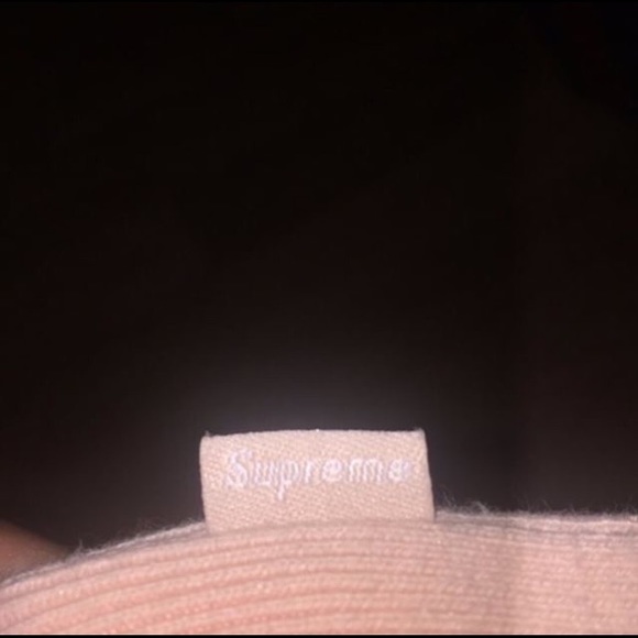 Supreme FW16 Box Logo “Peach” - Picture 7 of 7